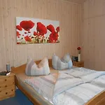 Haubentaucher 80 بيت للعطل